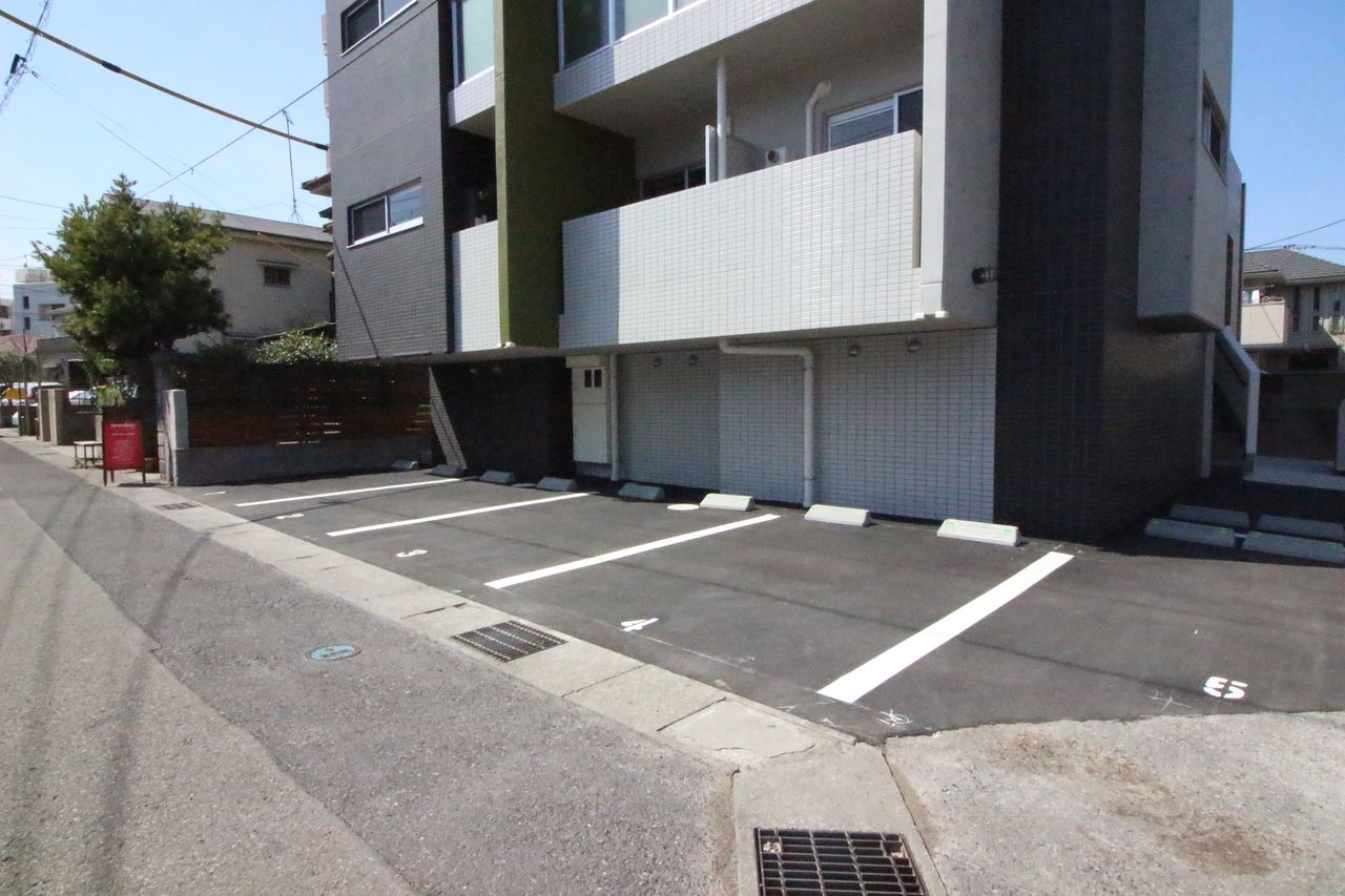 敷地内駐車場